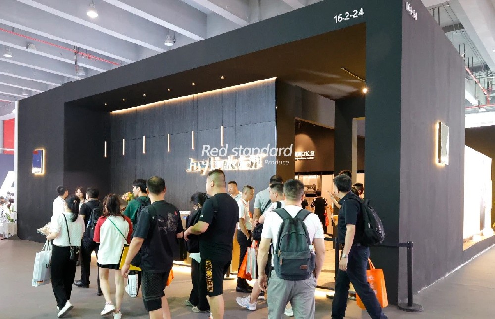 定制化展台设计搭建，创造独特展示效果
